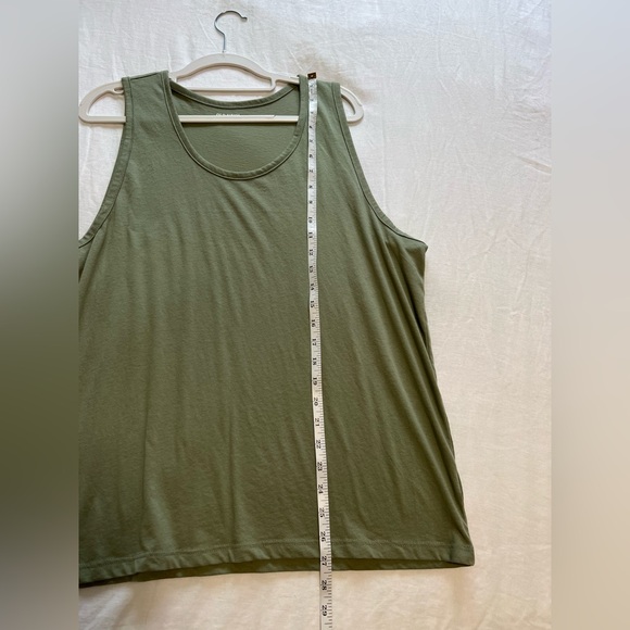 Old Navy Men’s Sage Green Soft-Washed Tank Top - Picture 6 of 6